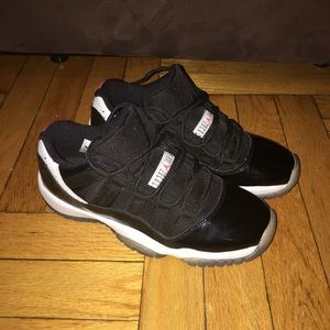 Jordan retro 11 size 5